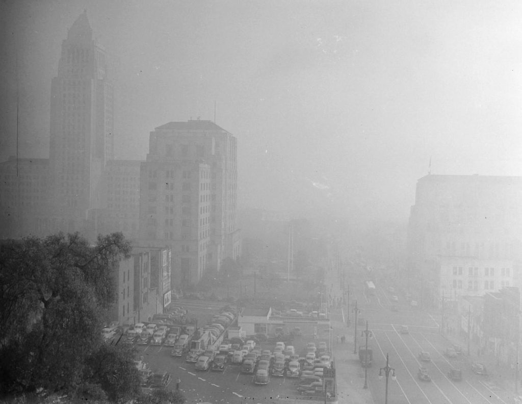 Los Angeles Weather Today: Sunshine, Smog, or Something In Between? Los Angeles Weather Today: Sunshine, Smog, or Something In Between?