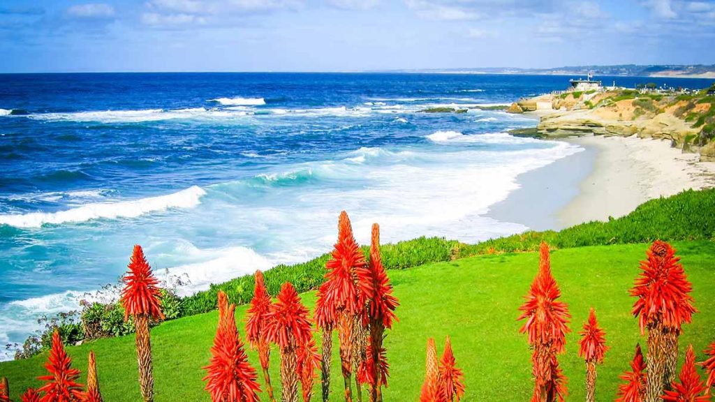 Los Angeles Weather: Sunny Skies and Coastal Breezes Today!